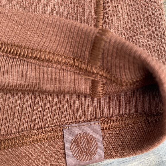 lululemon athletica Short Sleeve Tee Brown - Picture 3 of 8